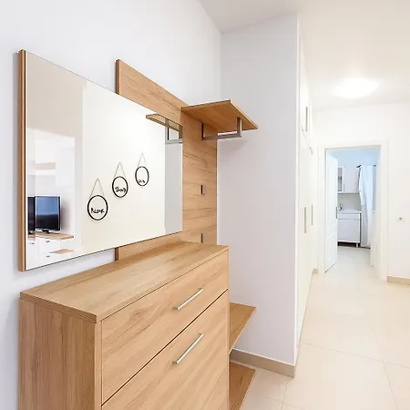 Apartment Entire Near Unirii Center In Sector 5 - 706